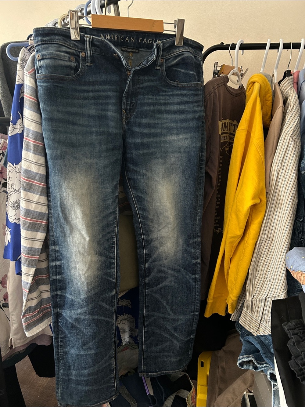 American Eagle Outfitters Men’s Blue Faded Slim Straight Jeans